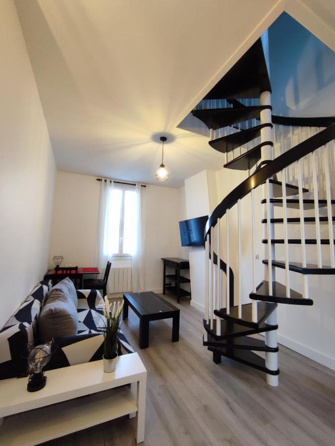 La Vie En Blanc Et Noir Maisons-Laffitte Appartement Buitenkant foto